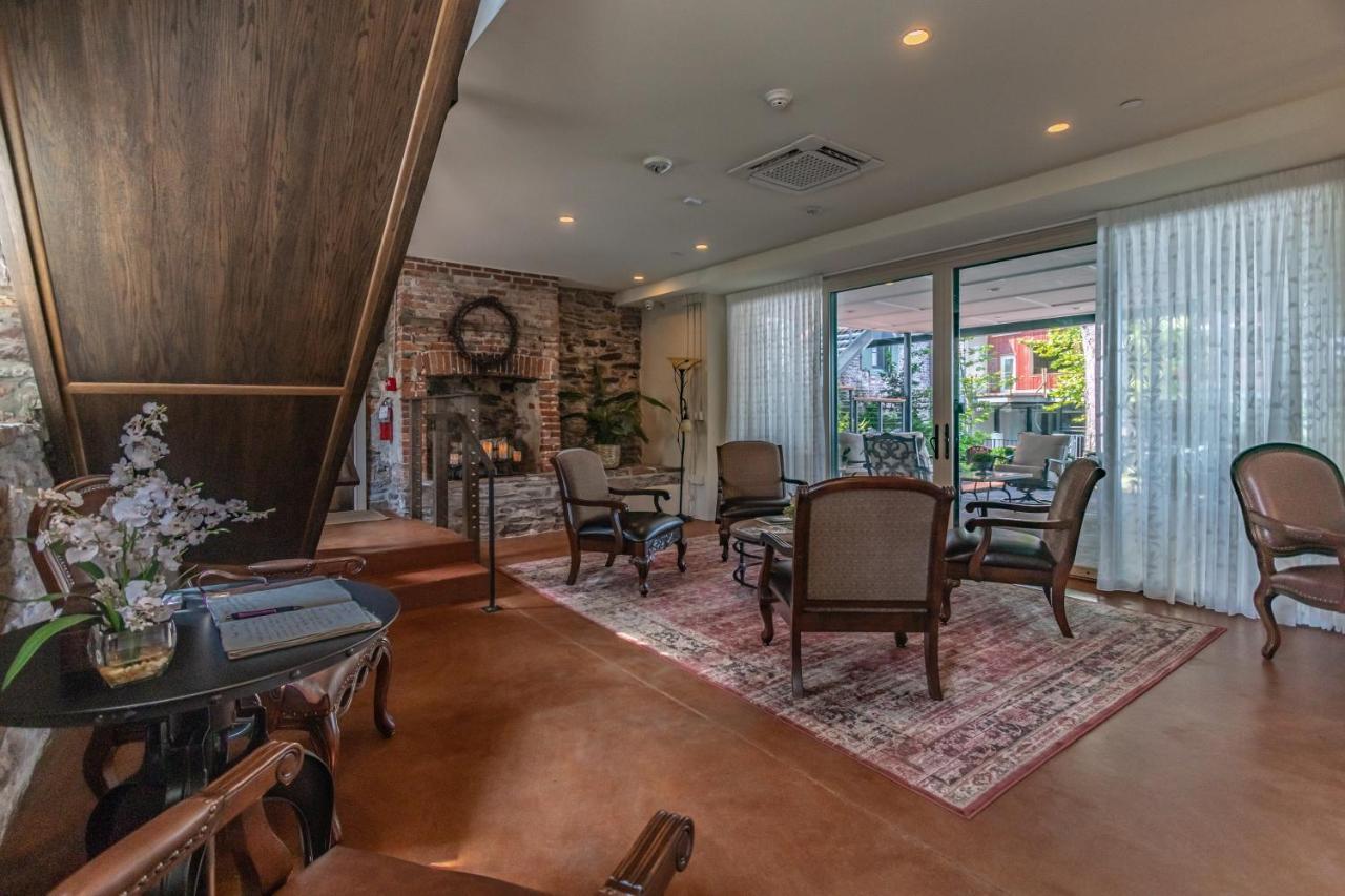 Carriage House Estalagem