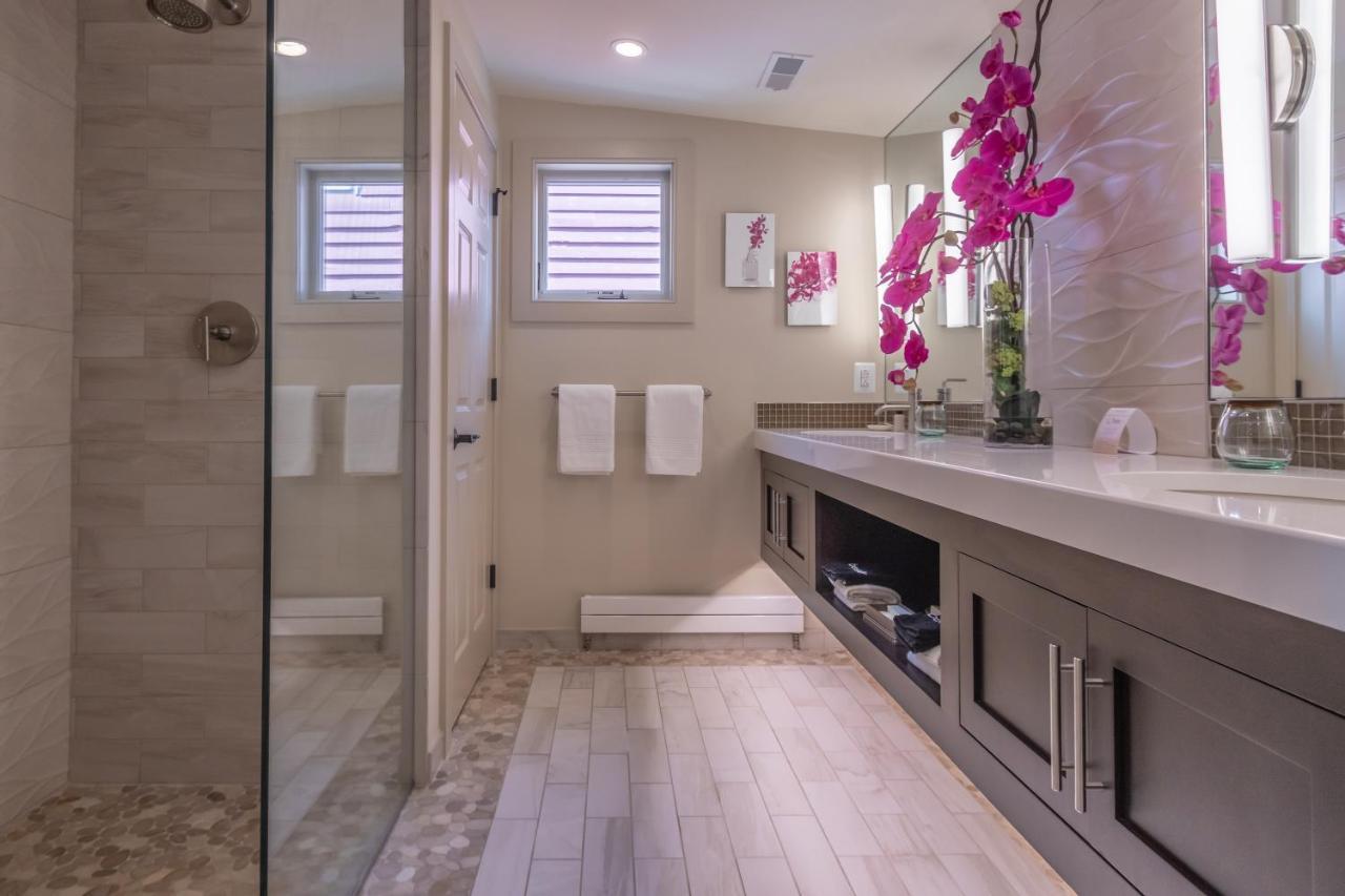 Carriage House 2* New Hope